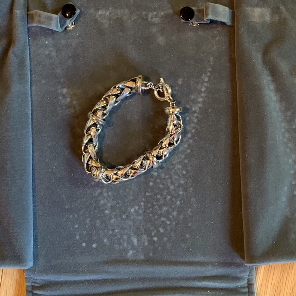 Braclet